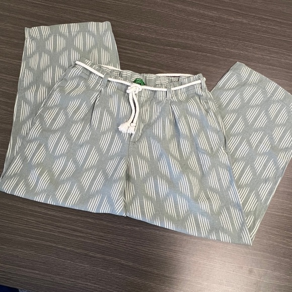 DIP Linen Rayon blend Beachy Ankle Pants. Green with leaf design Rope Tie Beach - Picture 6 of 10